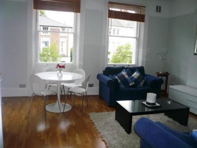 			2 Bedroom, 1 bath, 1 reception Flat			 Priory Terrace, WEST/SOUTH HAMPSTEAD