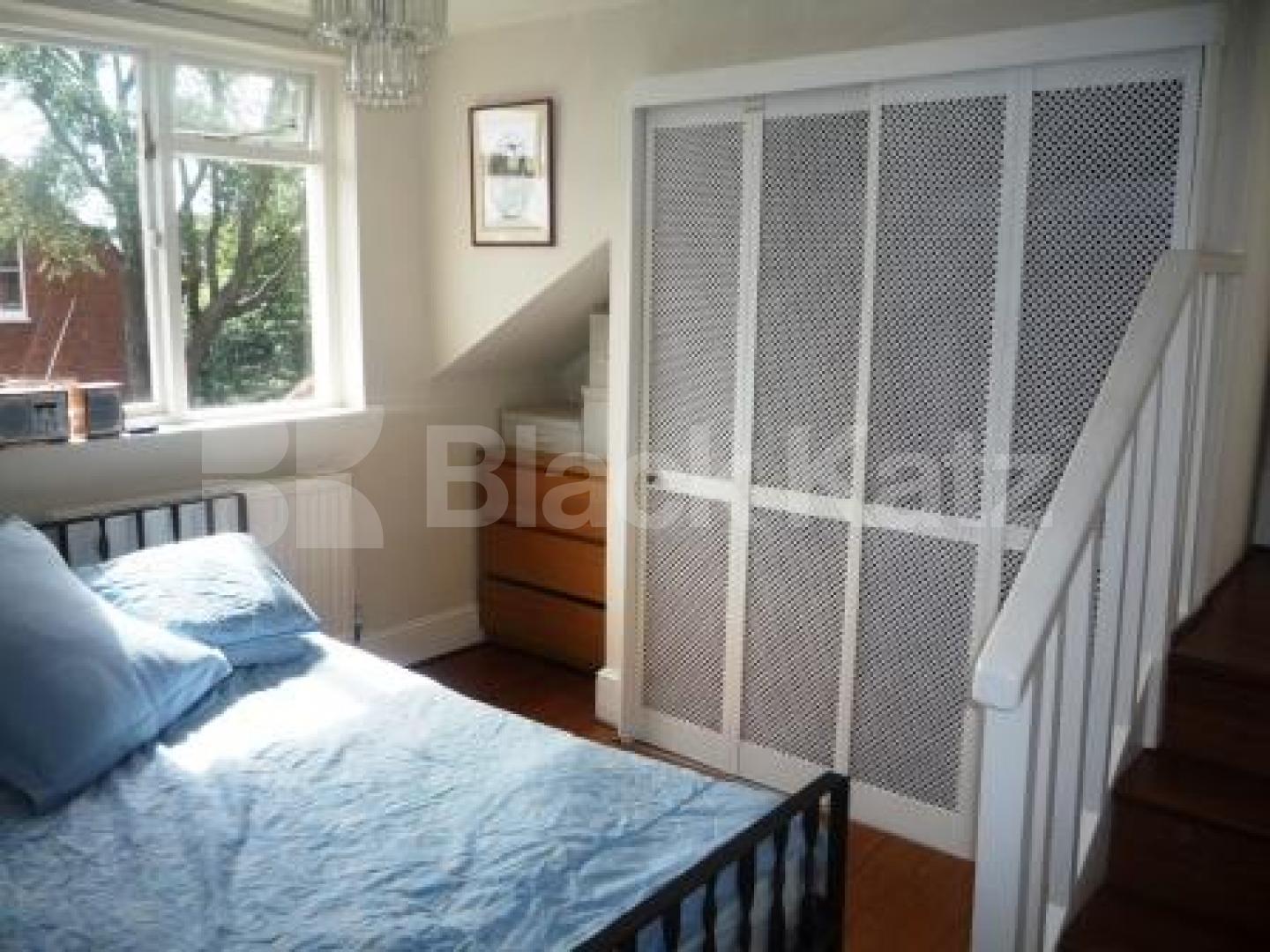 			1 Bedroom, 1 bath, 1 reception Flat			 Jacksons Lane, HIGHGATE