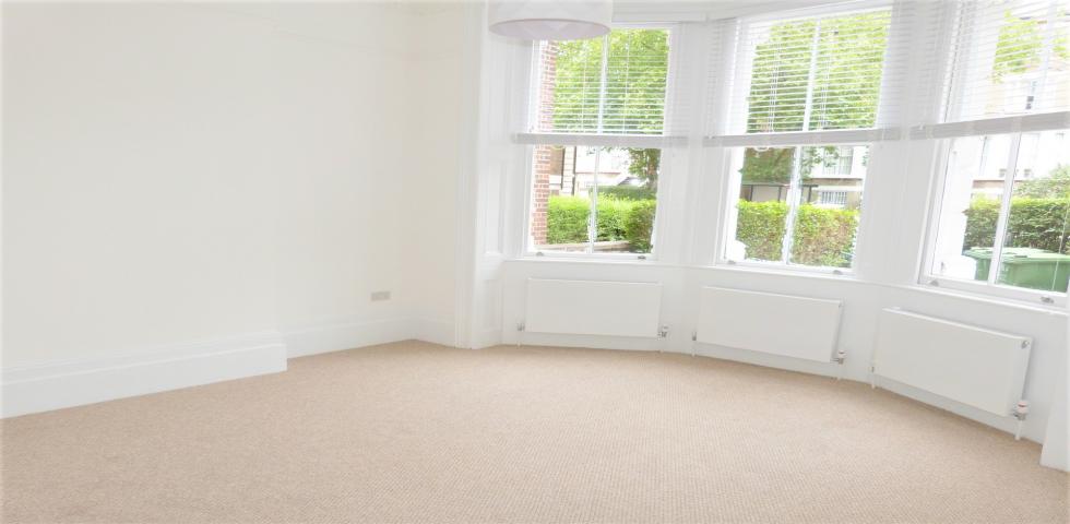 			NEW INSTRUCTION (Private Garden), 2 Bedroom, 1 bath, 1 reception Flat			 West End Lane, WEST HAMPSTEAD