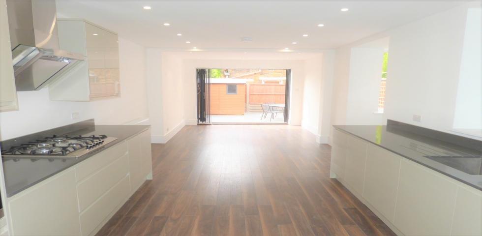 			2 Bedroom, 1 bath, 1 reception Flat			 West End Lane, WEST HAMPSTEAD
