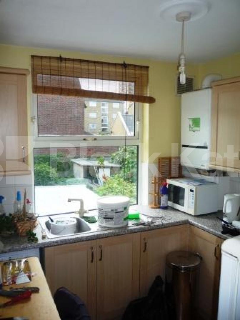 			2 Bedroom, 1 bath, 1 reception Flat			 Truro Road, BOUNDS GREEN