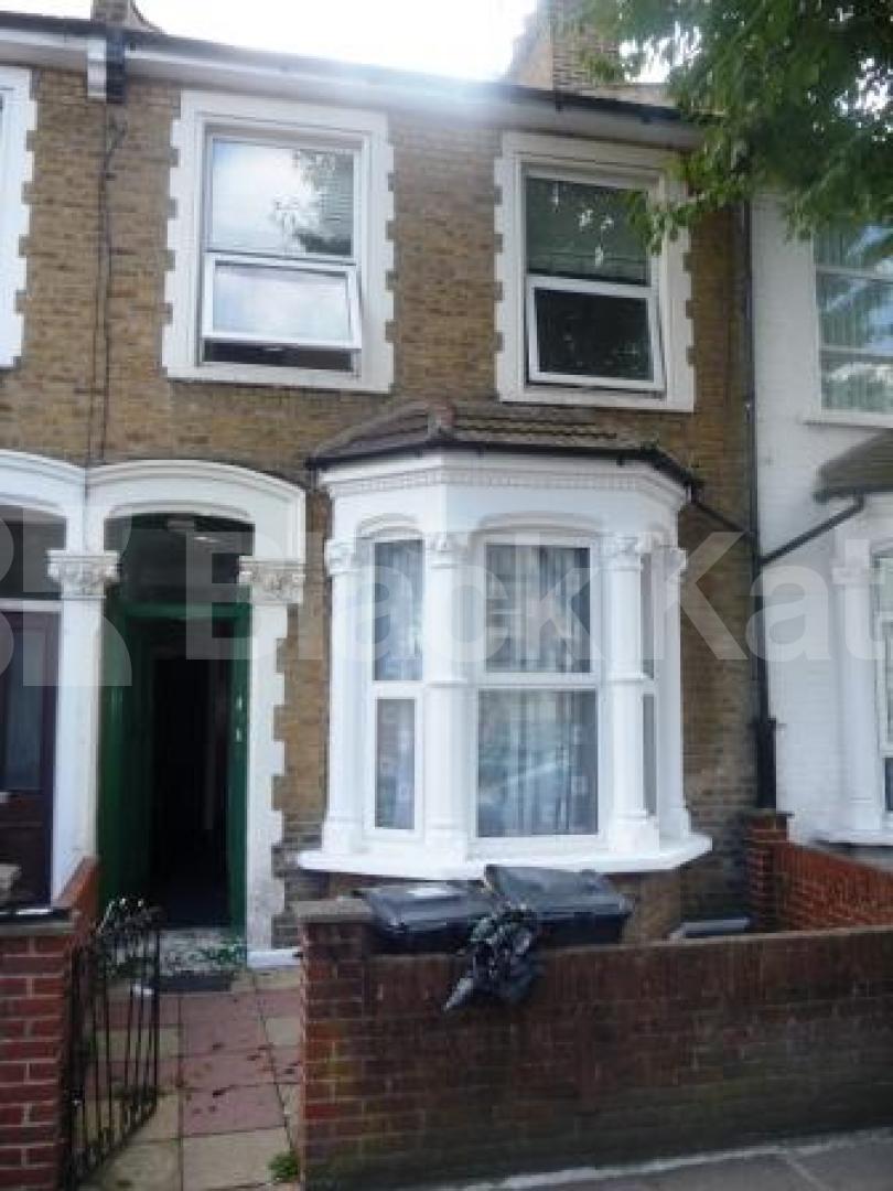 			2 Bedroom, 1 bath, 1 reception Flat			 Truro Road, BOUNDS GREEN