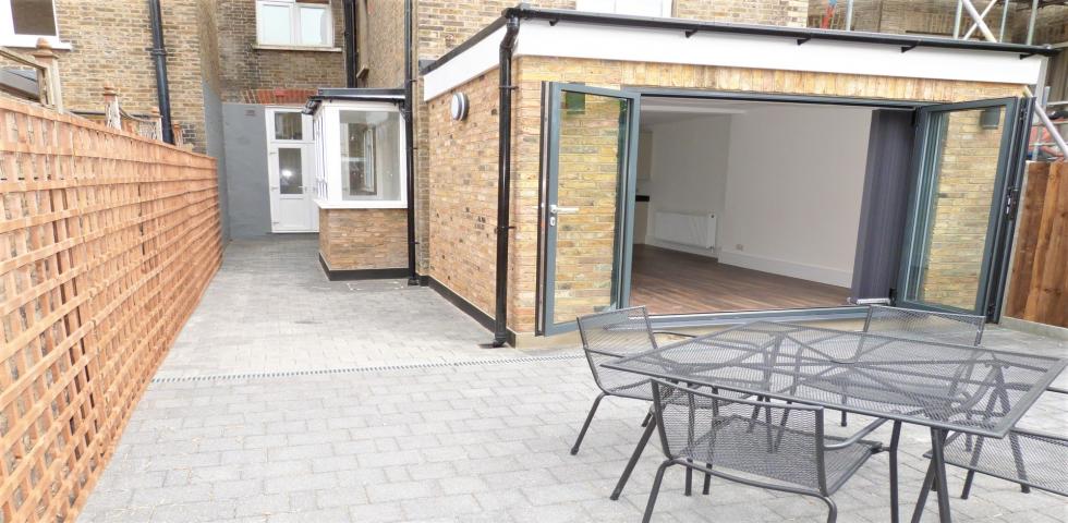 			NEW INSTRUCTION (Private Garden), 2 Bedroom, 1 bath, 1 reception Flat			 West End Lane, WEST HAMPSTEAD