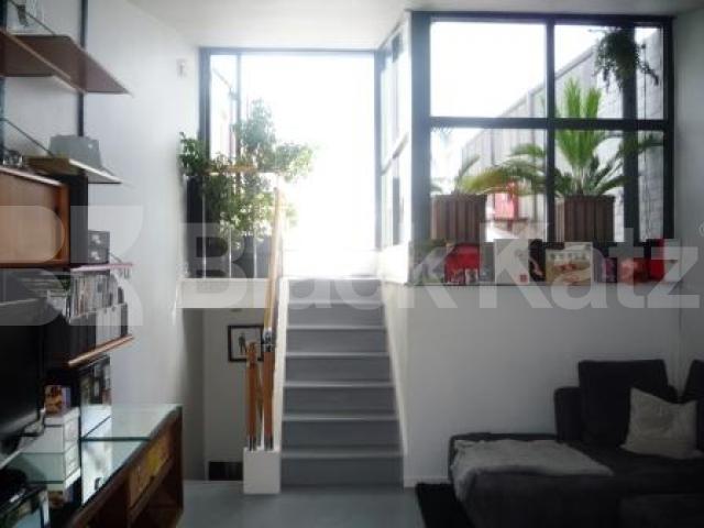 			LET BY BLACK KATZ!, 2 Bedroom, 1 bath, 1 reception House			 Grove House Road, CROUCH END