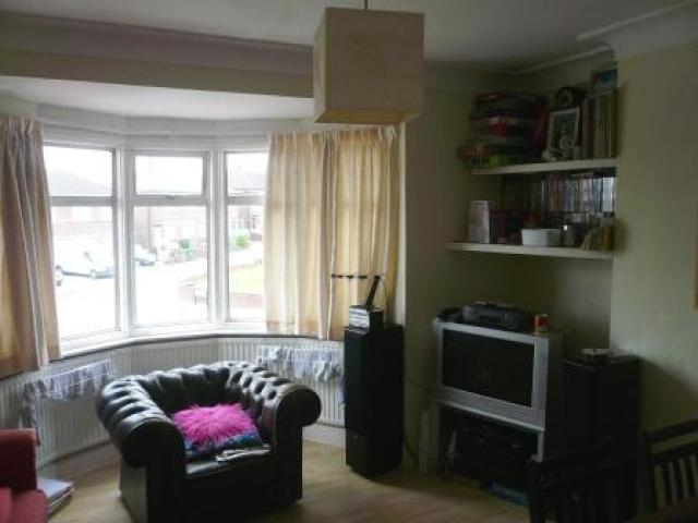 			1 Bedroom, 1 bath, 1 reception Flat			 Dudden Hill Lane, DOLLIS HILL/NEASDEN