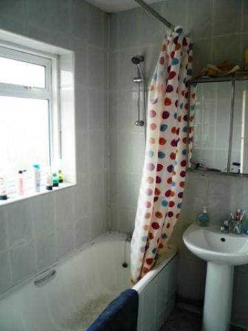 			1 Bedroom, 1 bath, 1 reception Flat			 Dudden Hill Lane, DOLLIS HILL/NEASDEN