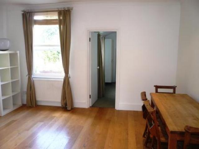 			INC C/TAX, 1 Bedroom, 1 bath, 1 reception Flat			 Brondesbury Road, QUEENS PARK