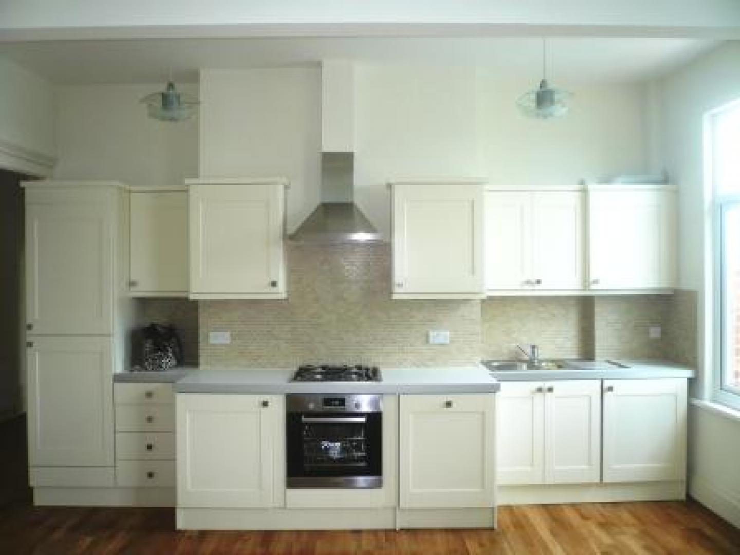 			3 Bedroom, 1 bath, 1 reception Flat			 St.Pauls Avenue, WILLESDEN GREEN