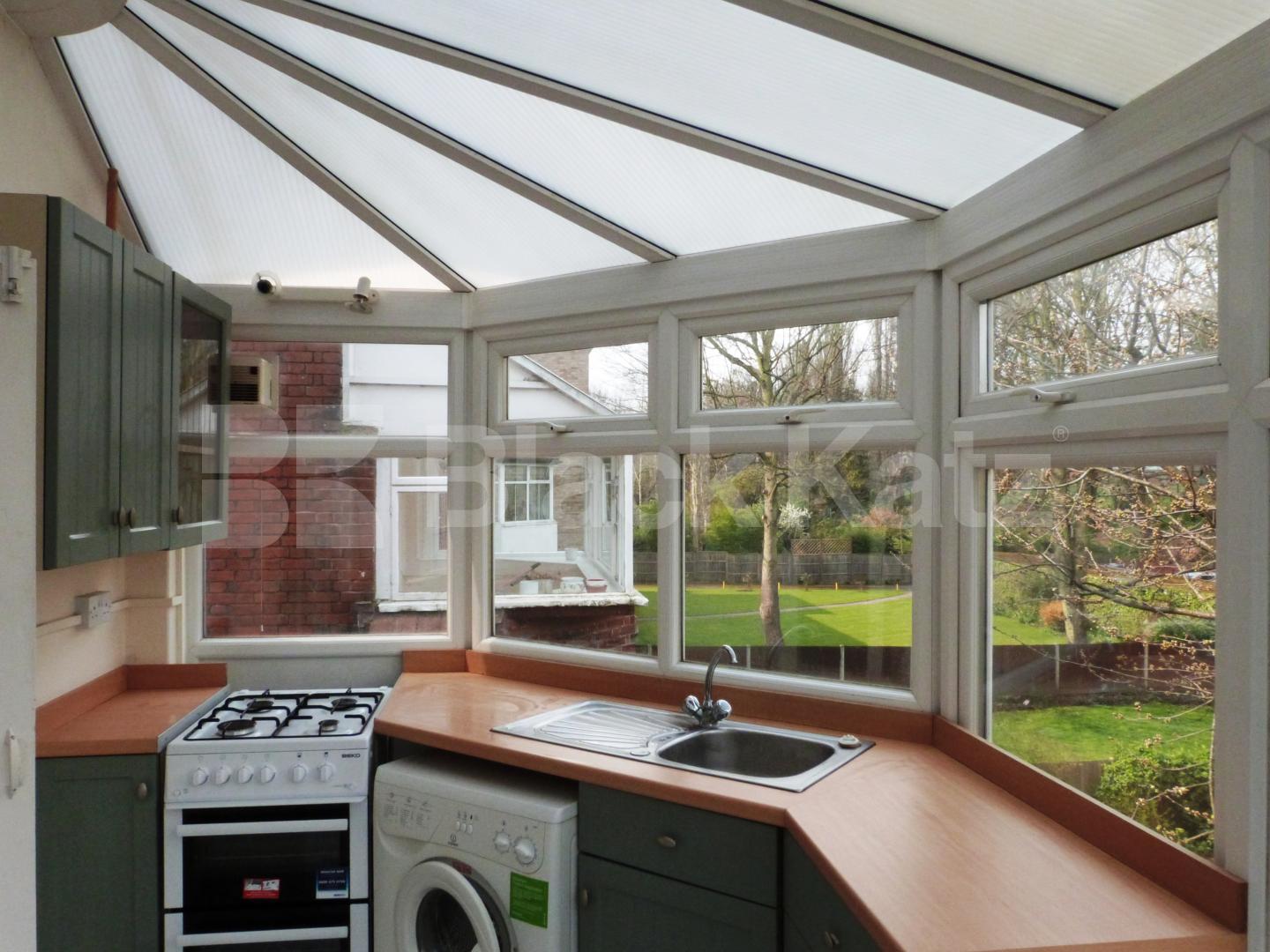 			Studio Apartment, 1 bath, 1 reception Studio			 Avenue Road, Highgate