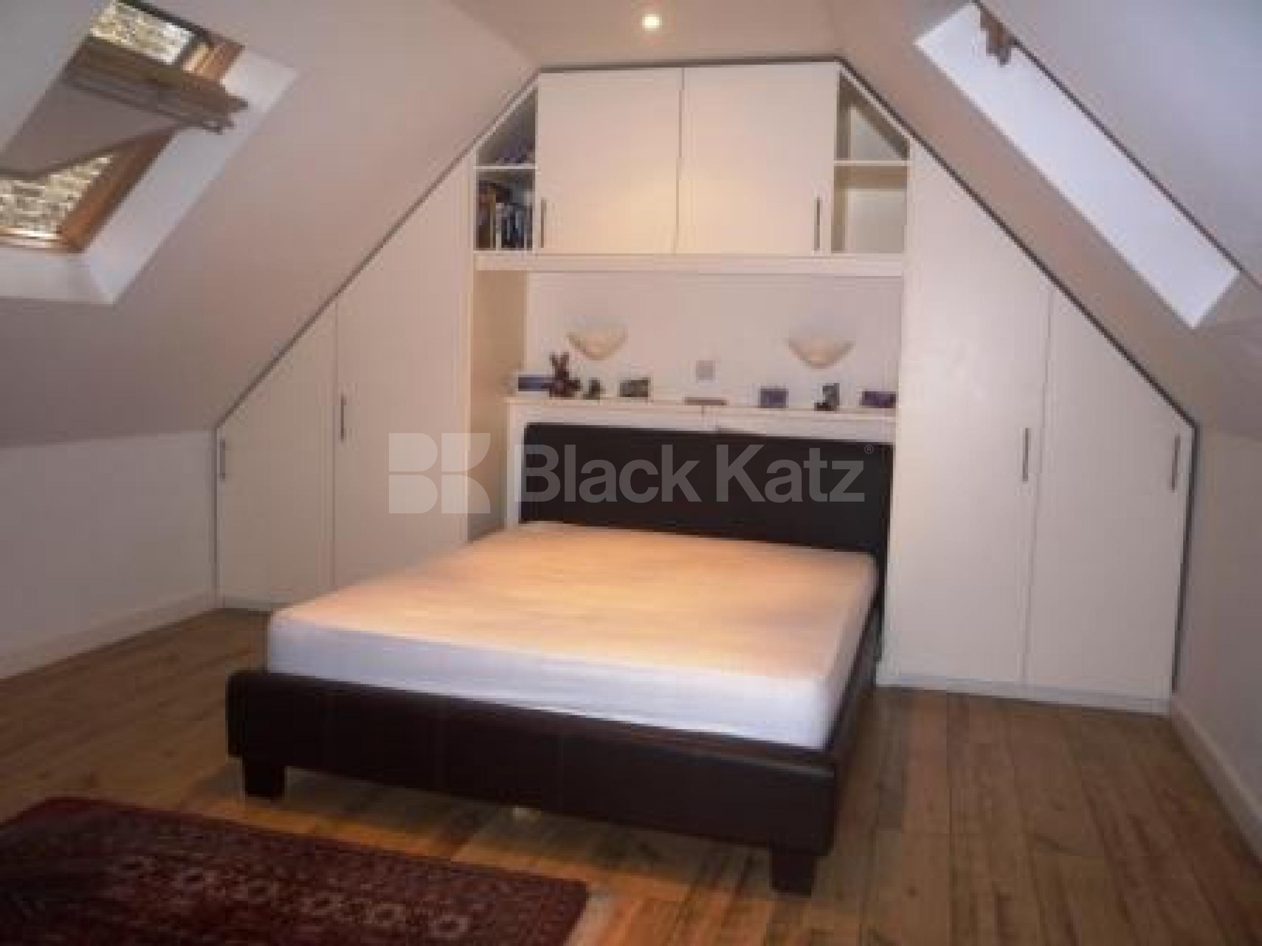 			1 Bedroom, 1 bath, 1 reception House			 Hillfield Avenue, CROUCH END N8 N8