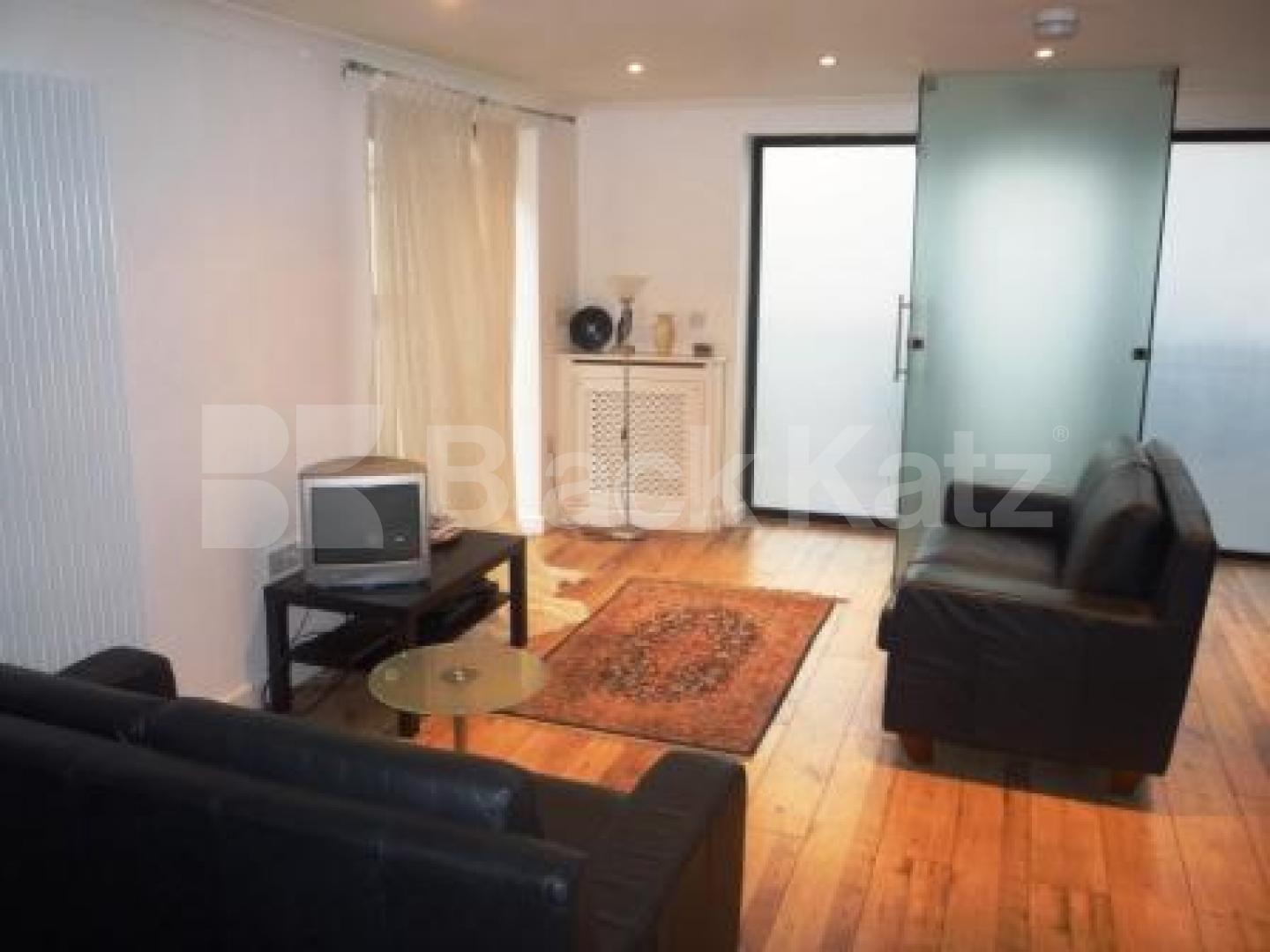 			1 Bedroom, 1 bath, 1 reception House			 Hillfield Avenue, CROUCH END