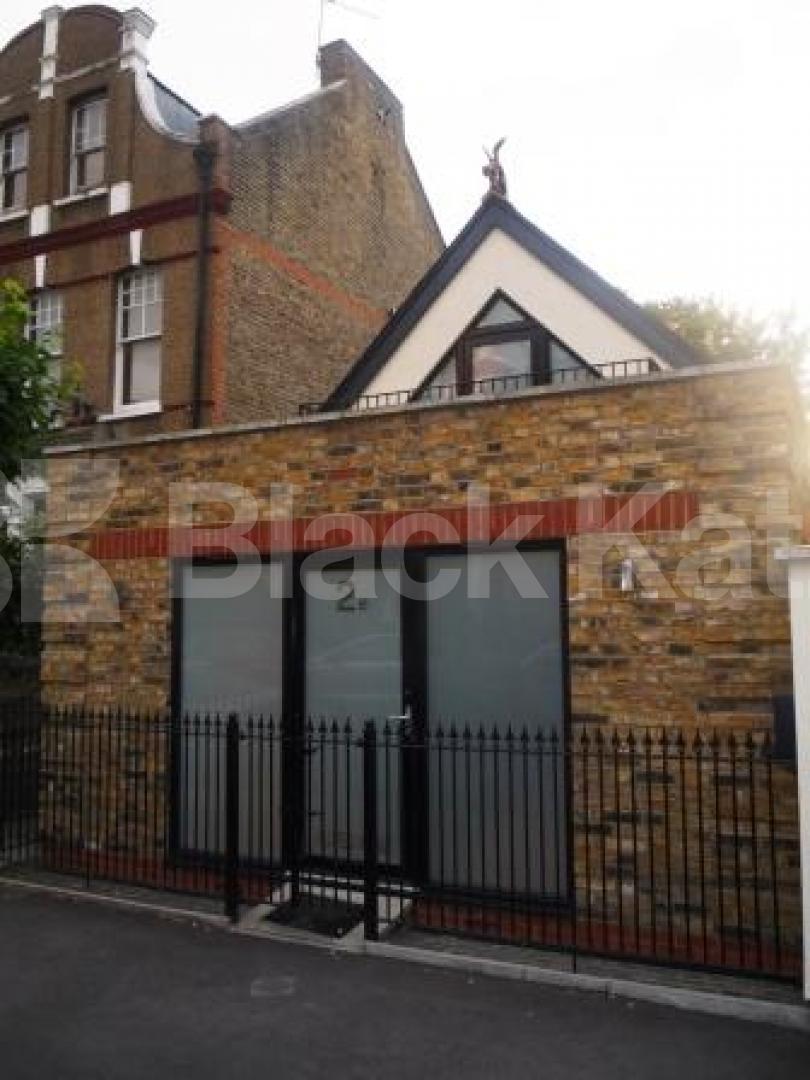 			1 Bedroom, 1 bath, 1 reception House			 Hillfield Avenue, CROUCH END