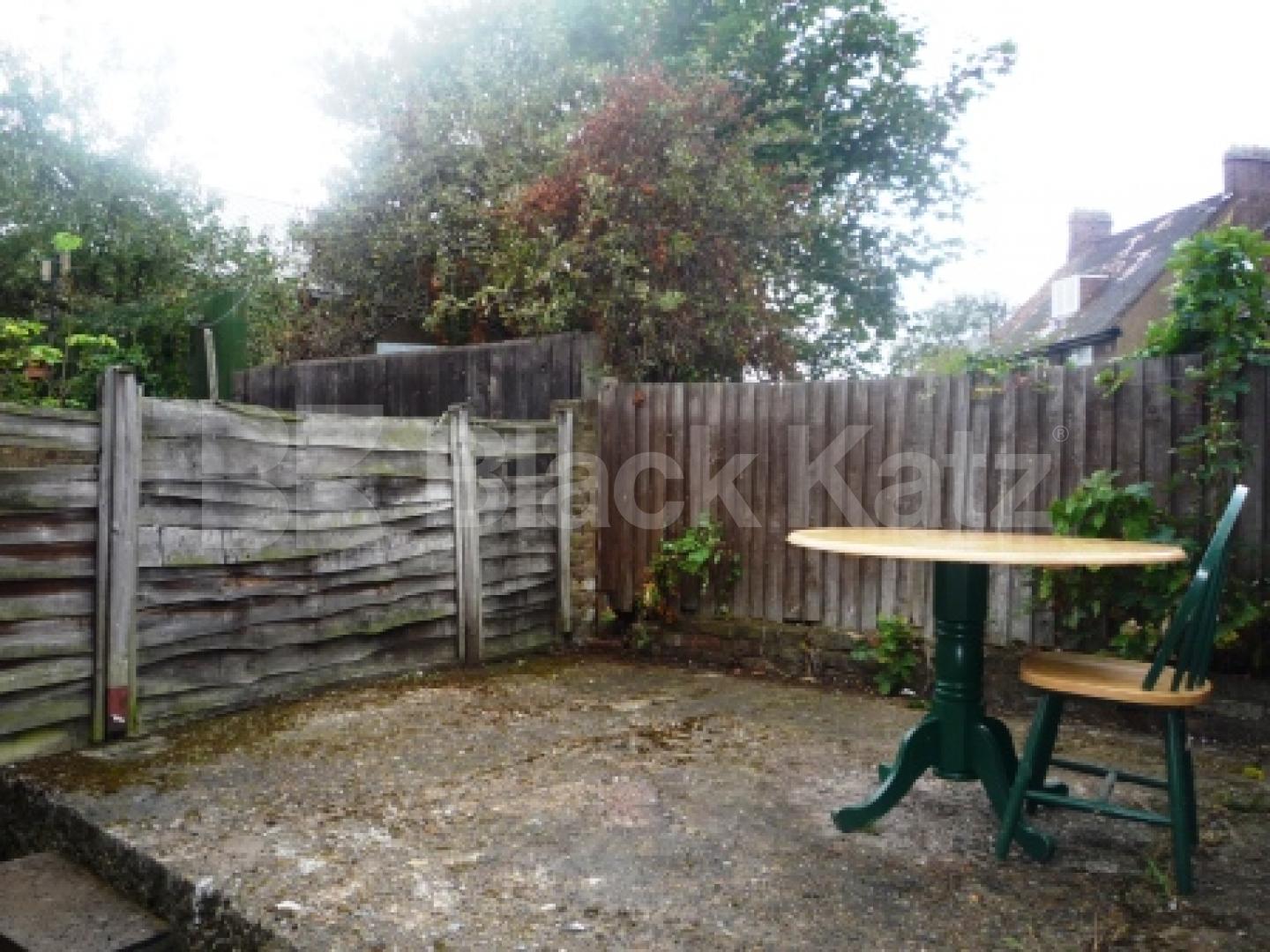 			2 Bedroom, 1 bath, 1 reception House			 Moselle Avenue, WOOD GREEN