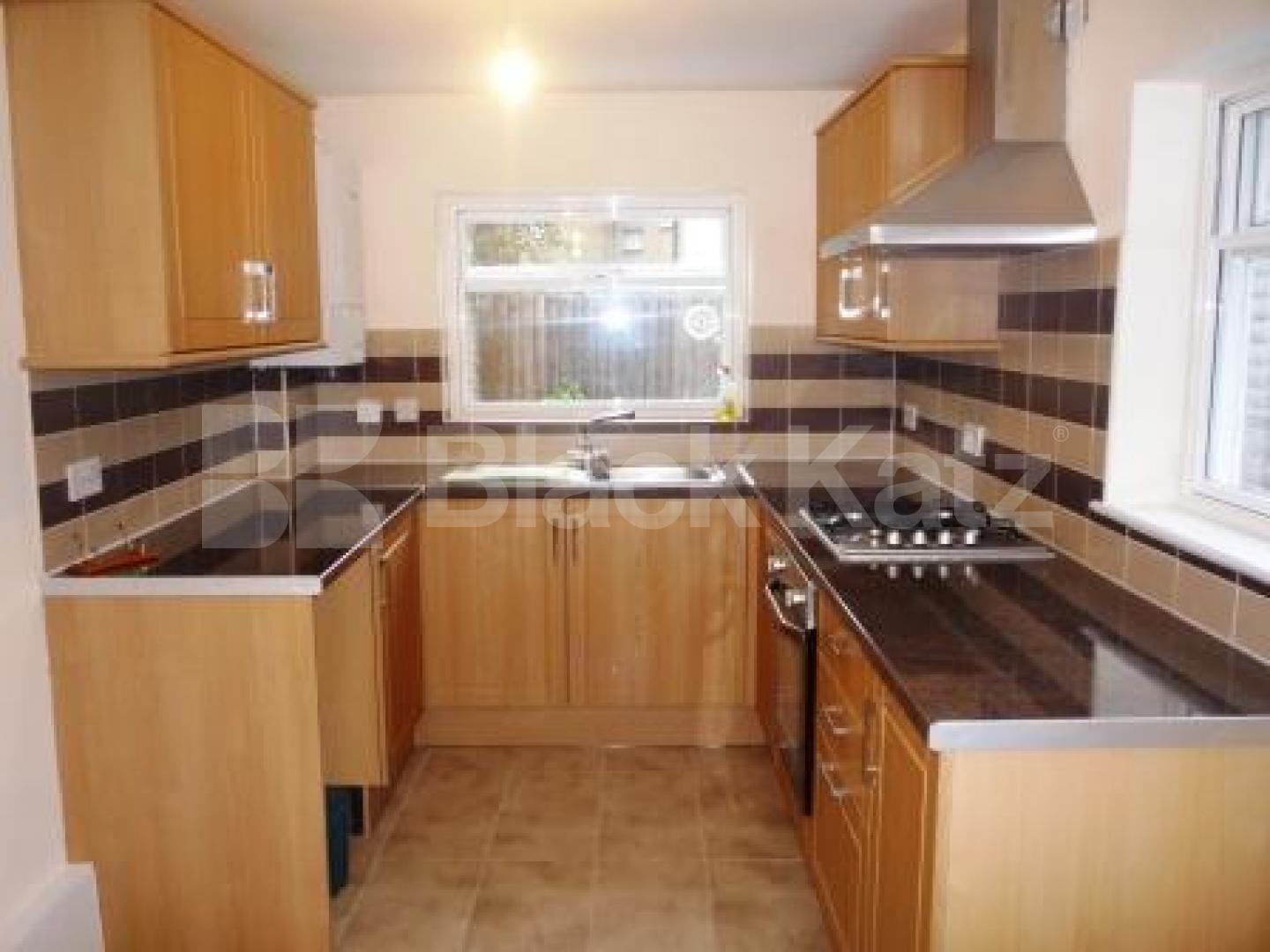 			2 Bedroom, 1 bath, 1 reception House			 Moselle Avenue, WOOD GREEN