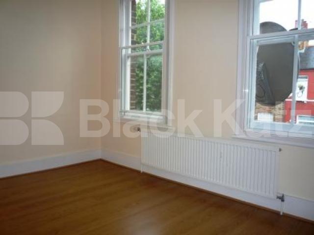 			2 Bedroom, 1 bath, 1 reception House			 Moselle Avenue, WOOD GREEN