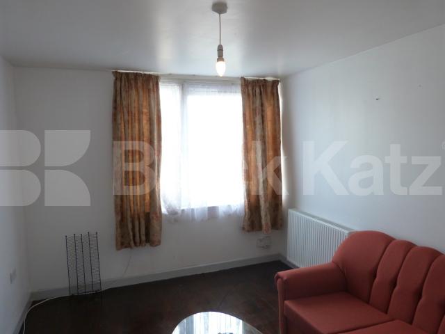 			4 Bedroom, 1 bath, 1 reception Flat			 Ida Road, Seven Sisters