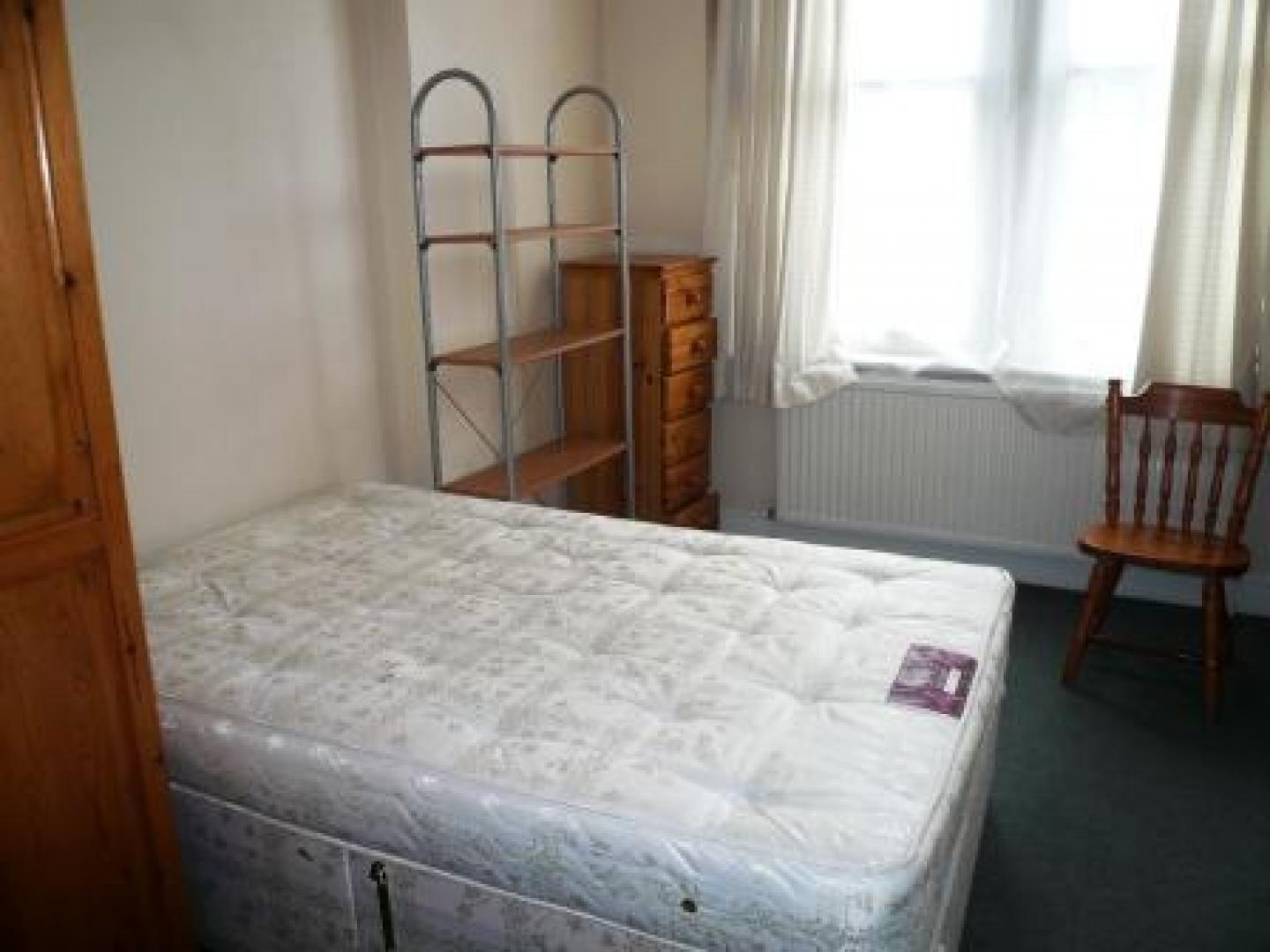 			NEW INSTRUCTION, 3 Bedroom, 1 bath, 1 reception Flat			 Charteris Road, QUEENS PARK