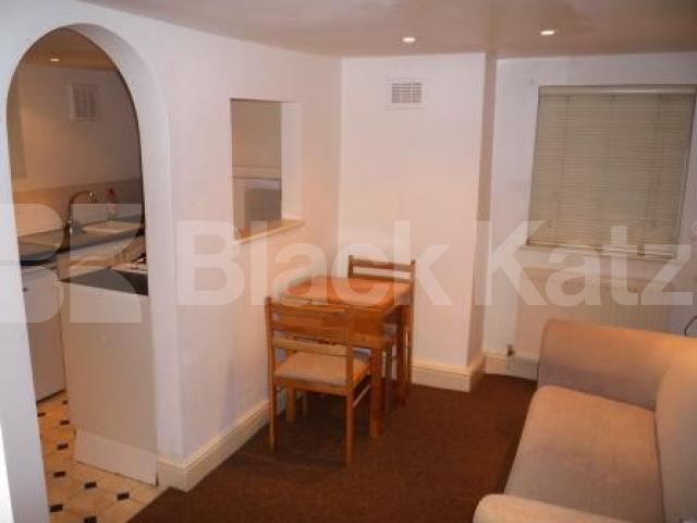 			FANTASTIC VALUE!, 1 Bedroom, 1 bath, 1 reception Flat			 Sydney Road, MUSWELL HILL