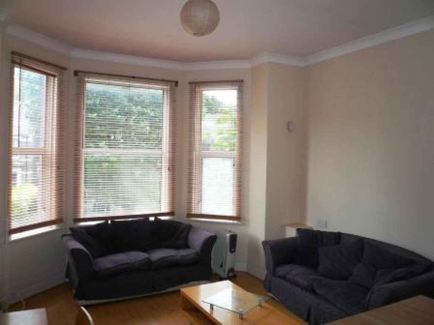			3 Bedroom, 1 bath, 1 reception Flat			 Walm Lane, WILLESDEN GREEN