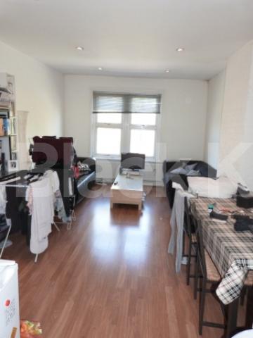 			3 Bedroom, 1 bath, 1 reception Flat			 High Street, Hornsey
