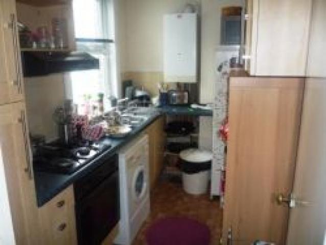 			3 Bedroom, 1 bath, 1 reception Flat			 East End Road, EAST FINCHLEY