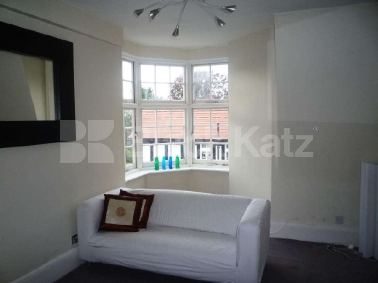 			2 Bedroom, 1 bath, 1 reception Flat			 Holly Lodge Mansions, HIGHGATE