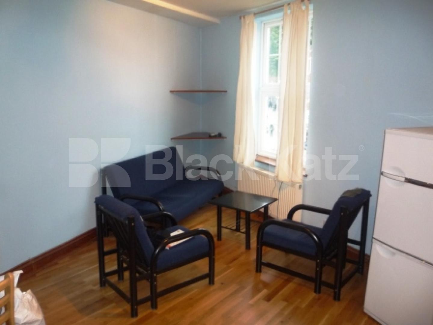 			2 Bedroom, 1 bath, 1 reception Flat			 High Road, WOOD GREEN