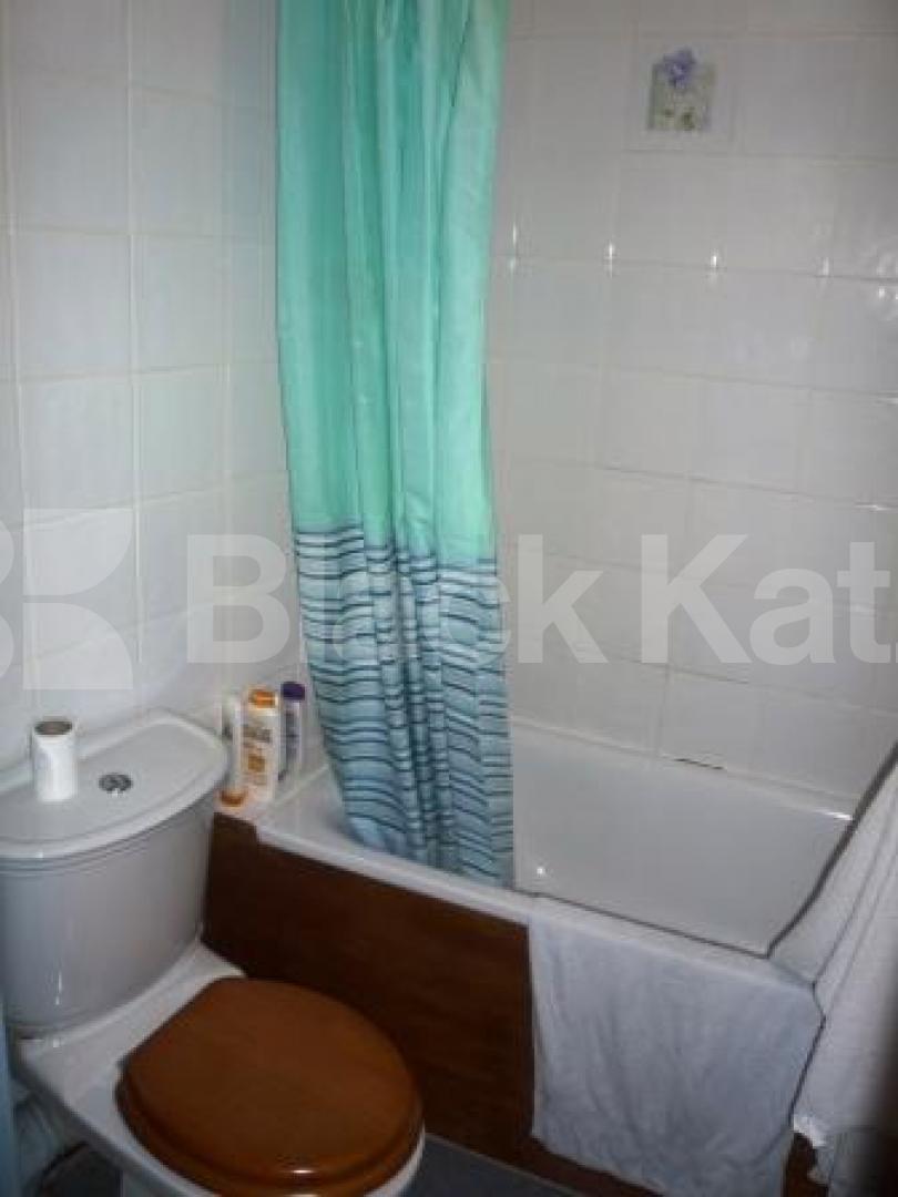 			2 Bedroom, 1 bath, 1 reception Flat			 High Road, WOOD GREEN