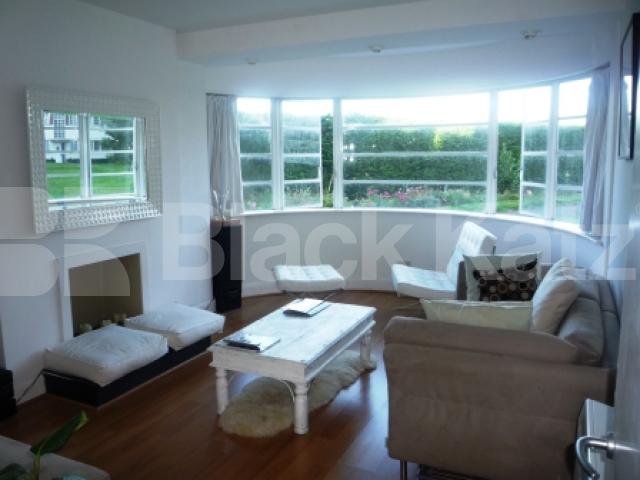 			LET, 2 Bedroom, 1 bath, 1 reception Flat			 Hornsey Lane, HIGHGATE