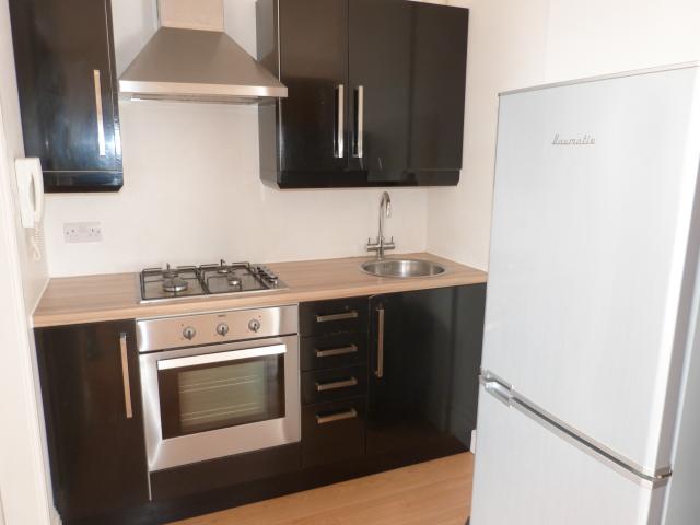 			NEW INSTRUCTION, Studio Apartment, 1 bath, 1 reception Studio			 Cricklewood Lane, CRICKLEWOOD