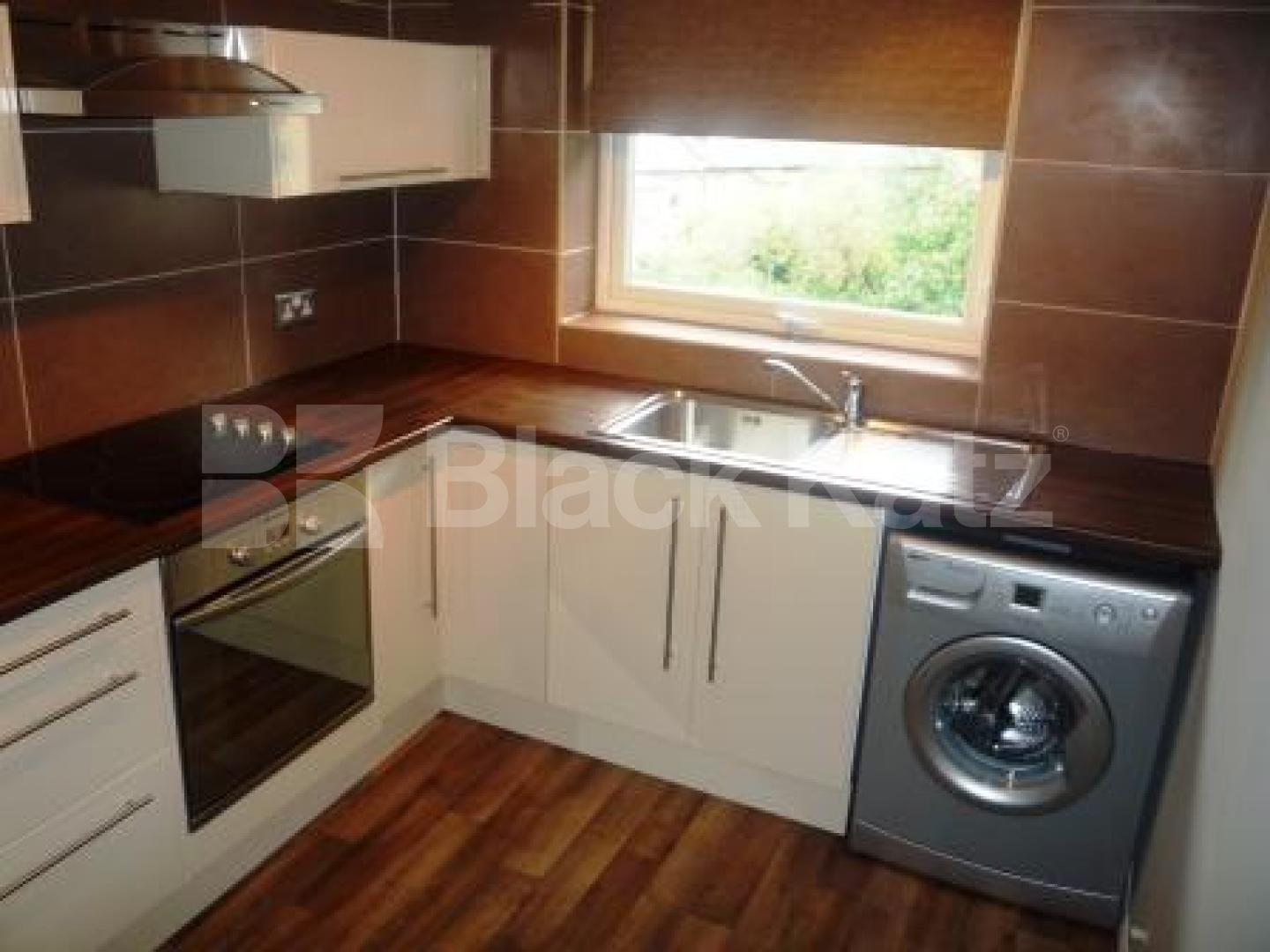 			1 Bedroom, 1 bath, 1 reception Flat			 Waverly Road, CROUCH END
