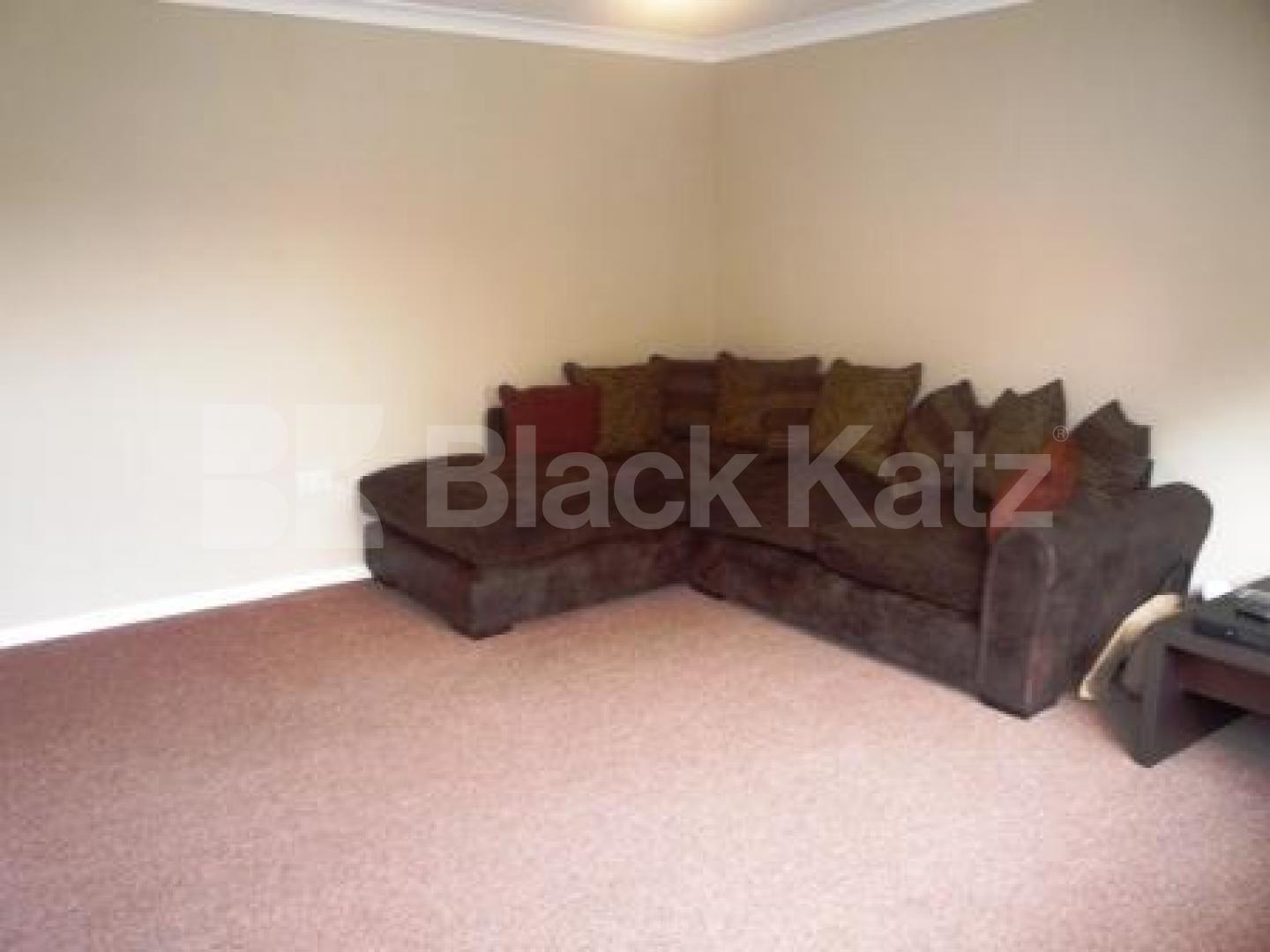 			1 Bedroom, 1 bath, 1 reception Flat			 Waverly Road, CROUCH END