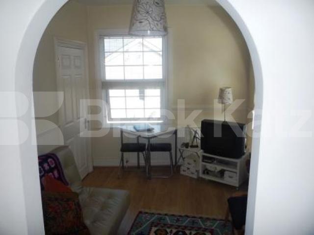 			2 Bedroom, 1 bath, 1 reception Flat			 Pembroke Road, MUSWELL HILL