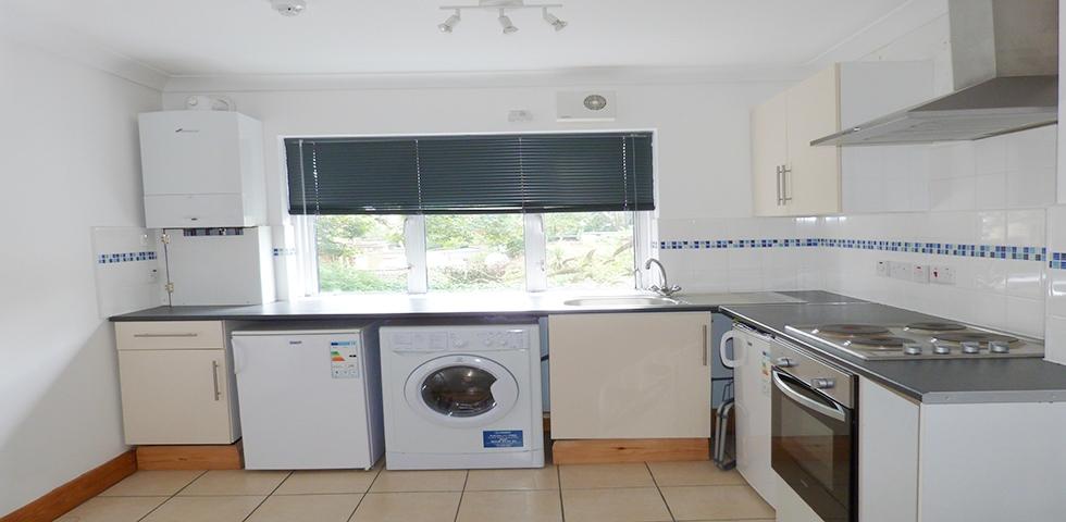 			NEW INSTRUCTION, 1 Bedroom, 1 bath, 1 reception Flat			 Kilburn Lane, QUEENS PARK