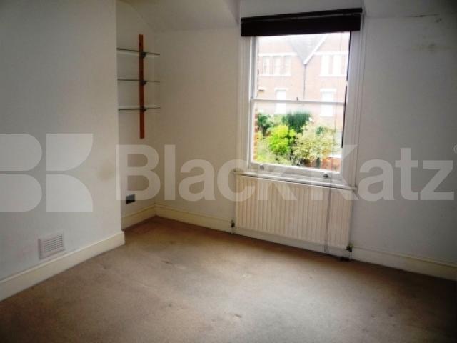 			LET, 3 Bedroom, 1 bath, 1 reception Flat			 Coolhurst Road, CROUCH END