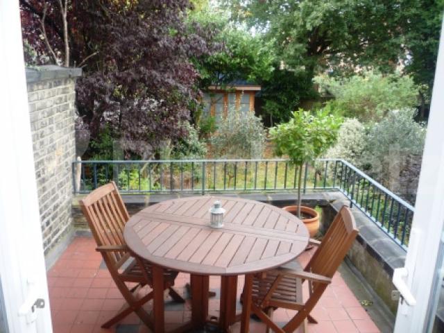 			2 Bedroom, 1 bath, 1 reception Flat			 Elder Avenue, CROUCH END