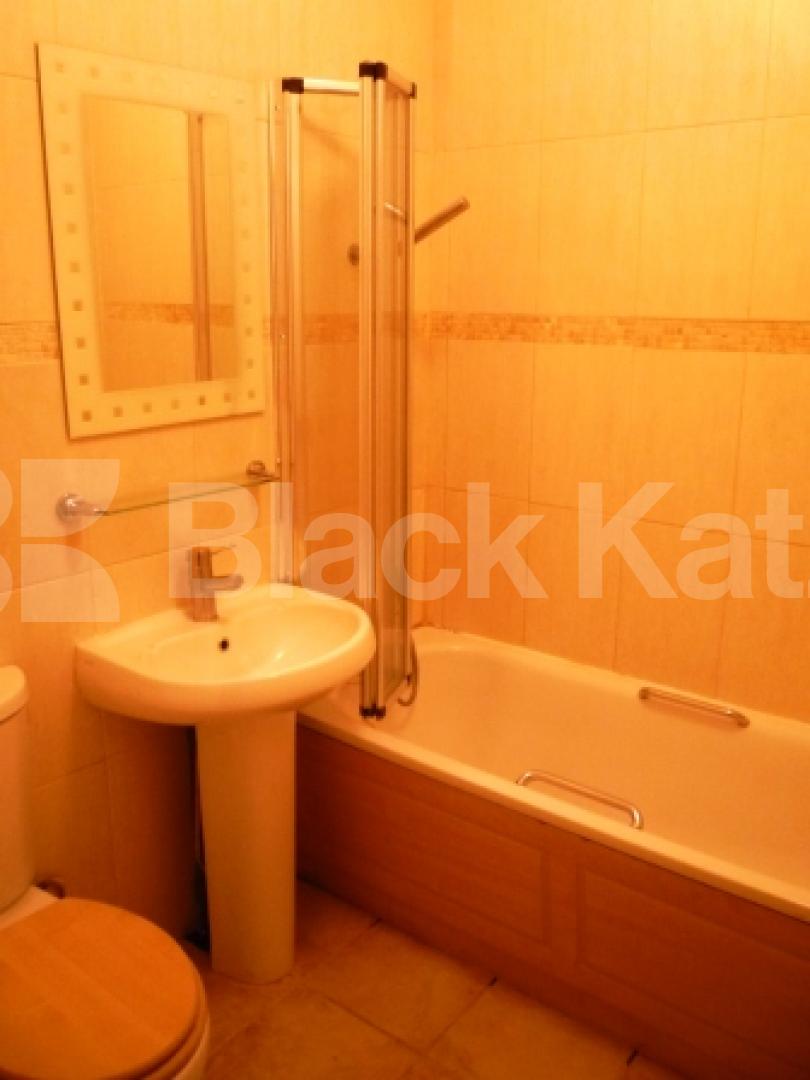 			2 Bedroom, 1 bath, 1 reception Ground Floor Flat			 Milton Road, HIGHGATE