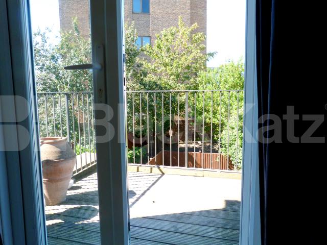 			NEW INSTRUCTION- PRIVATE ROOF TERRACE , 3 Bedroom, 1 bath, 1 reception Apartment			 Weltje Road, , Hammersmith