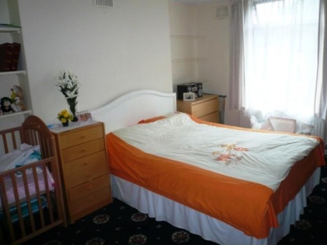 			NEW INSTRUCTION, 2 Bedroom, 1 bath, 1 reception Flat			 Iverson Road, WEST HAMPSTEAD/KILBURN