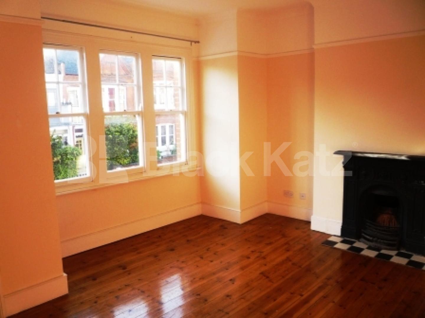 			5 Bedroom, 1 bath, 1 reception House			 Rathcoole Gardens, CROUCH END