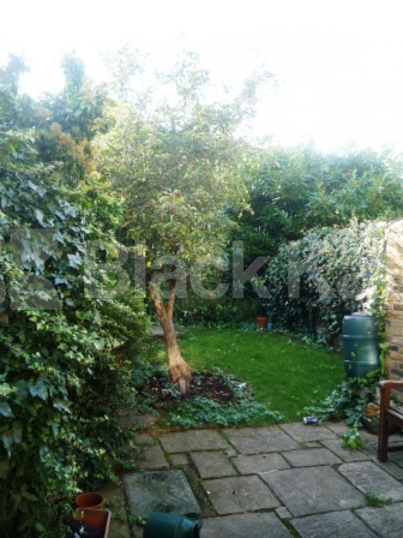 			4 Bedroom, 1 bath, 1 reception House			 Inderwick Road, CROUCH END