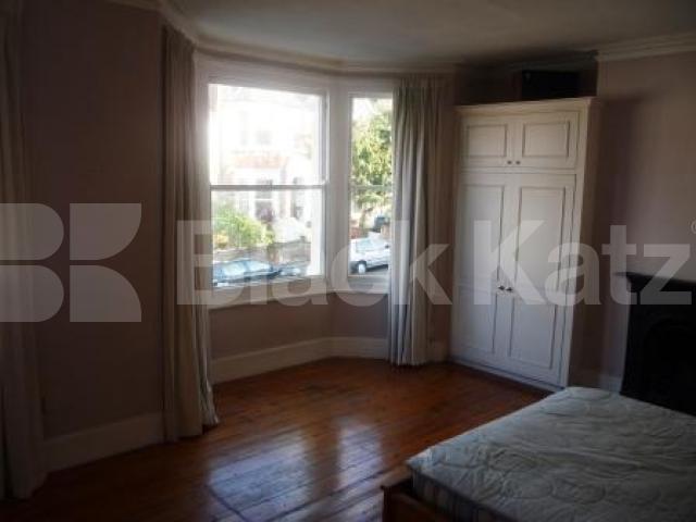 			4 Bedroom, 1 bath, 1 reception House			 Inderwick Road, CROUCH END