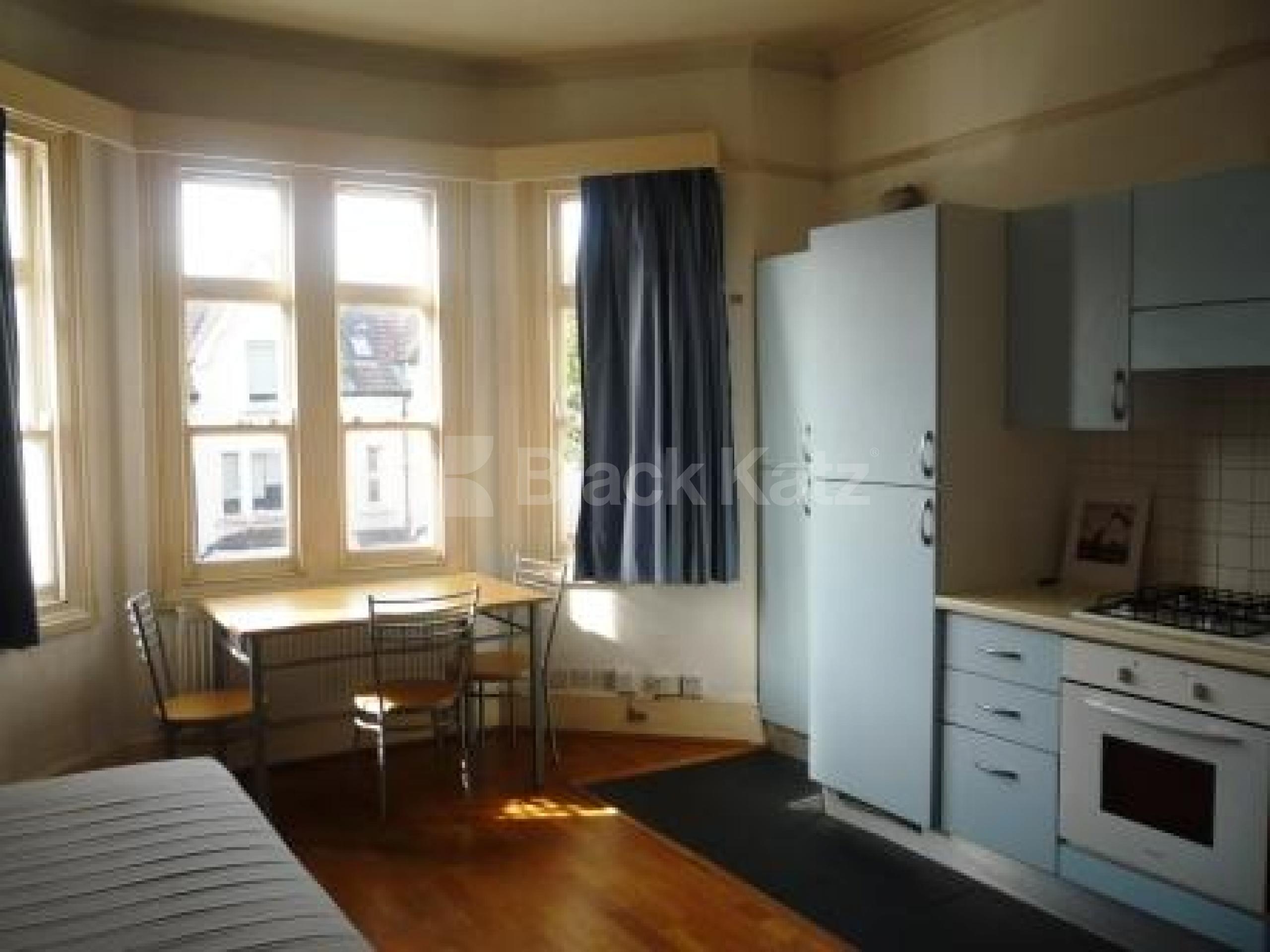 			Studio Apartment, 1 bath, 1 reception Studio			 Muswell Hill, MUSWELL HILL N10