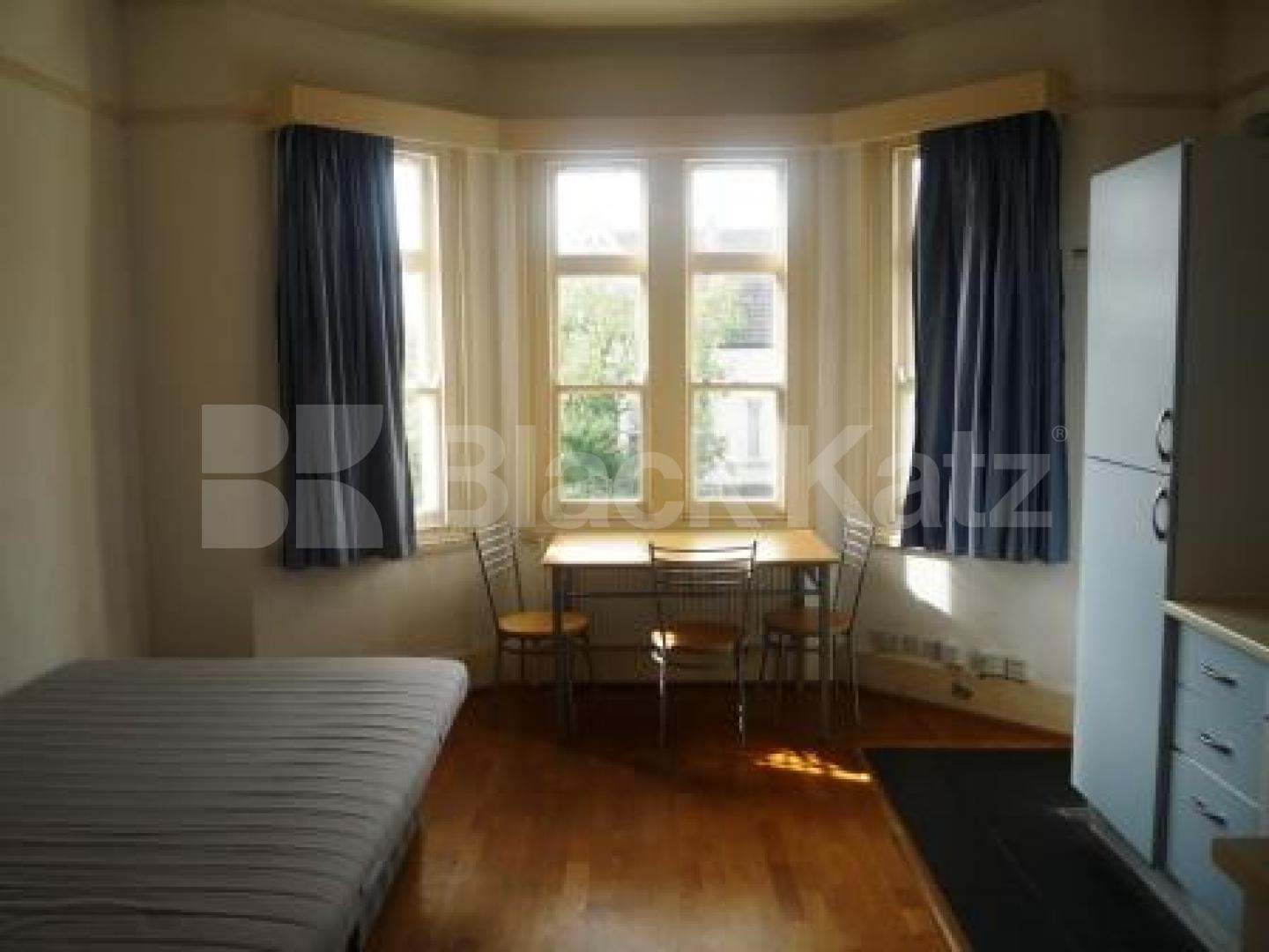 			Studio Apartment, 1 bath, 1 reception Studio			 Muswell Hill, MUSWELL HILL