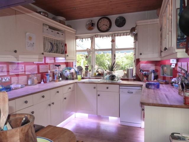 			3 Bedroom, 1 bath, 1 reception Detached House			 Macdonald Road, New Southgate