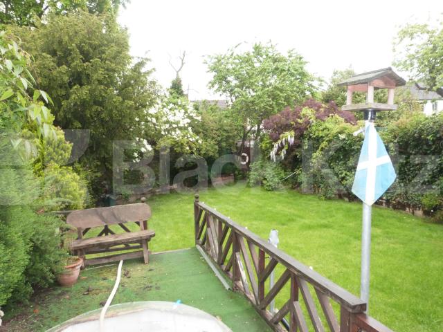 			3 Bedroom, 1 bath, 1 reception Detached House			 Macdonald Road, New Southgate