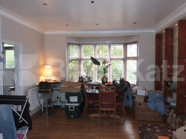 			3 Bedroom, 1 bath, 1 reception Detached House			 Macdonald Road, New Southgate