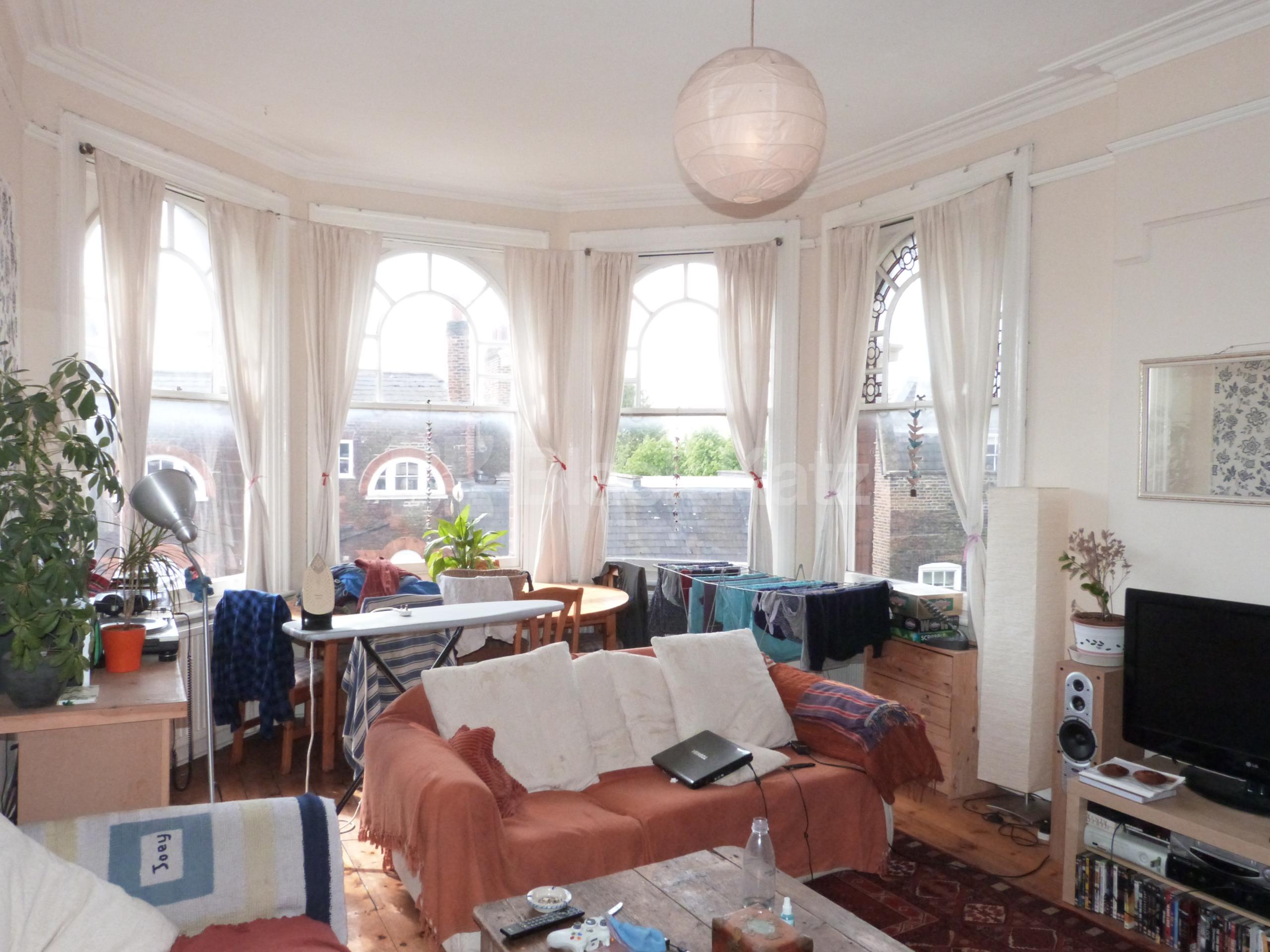 			3 Bedroom, 1 bath, 1 reception Apartment			 Hornsey Lane, Highgate N6