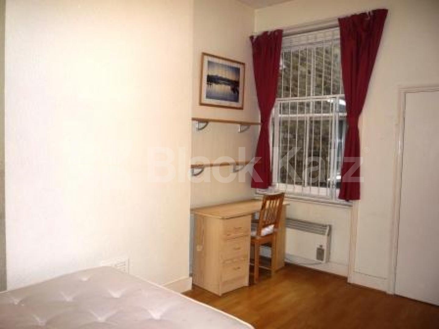 			1 Bedroom, 1 bath, 1 reception Flat			 High Street Hornsey, HORNSEY