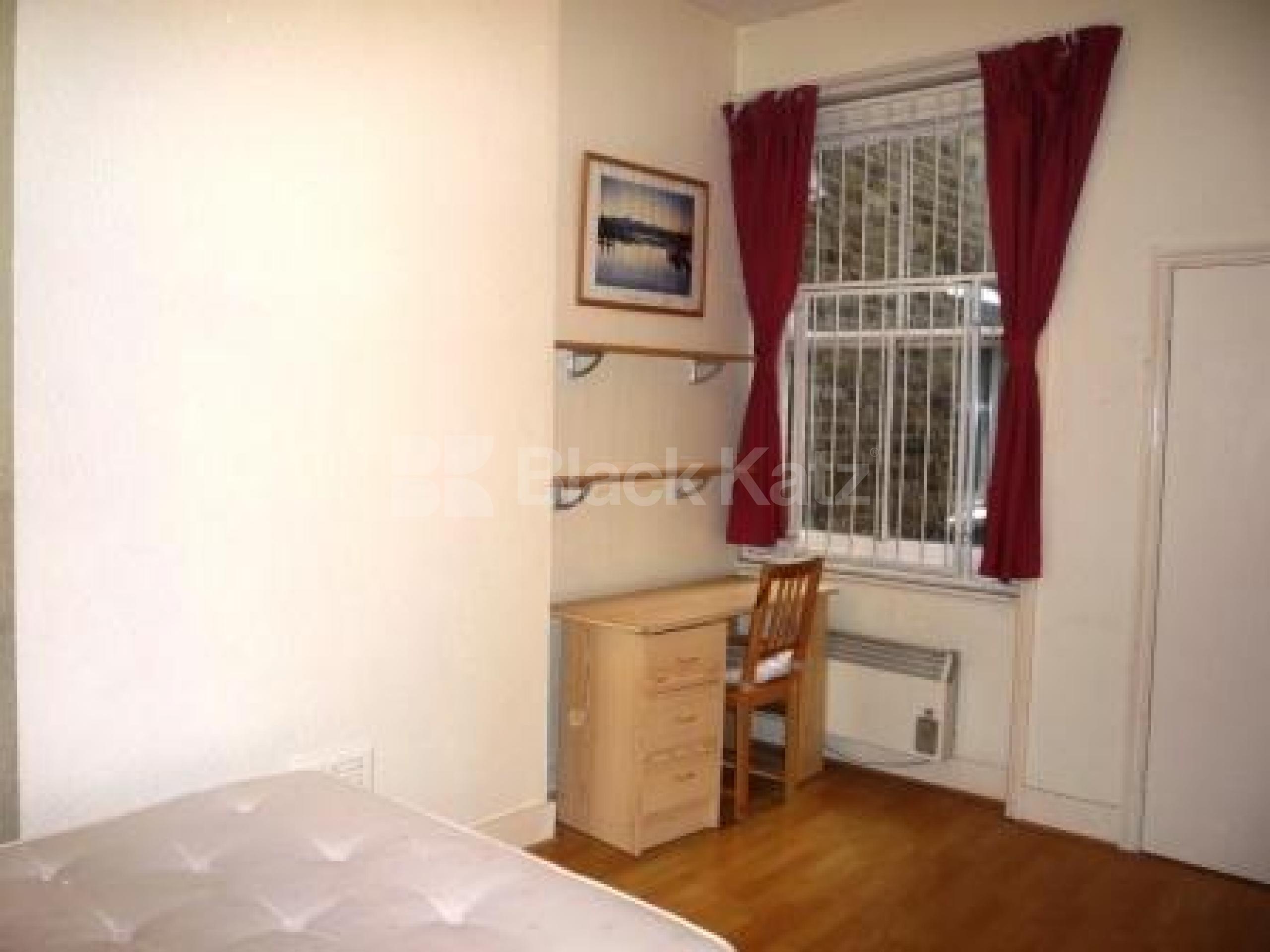 			1 Bedroom, 1 bath, 1 reception Flat			 High Street Hornsey, HORNSEY N8